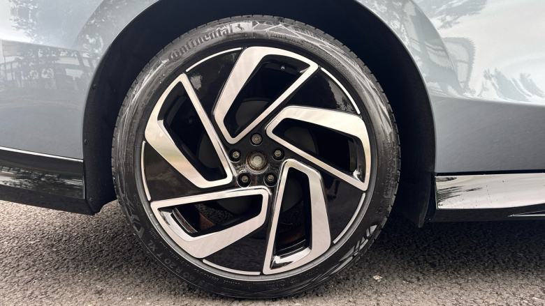 Volkswagen ID.7 210kW Match Pro Plus 77kWh 5dr Auto Electric Hatchback